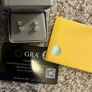New real Diamond Certified earrings Moissanite